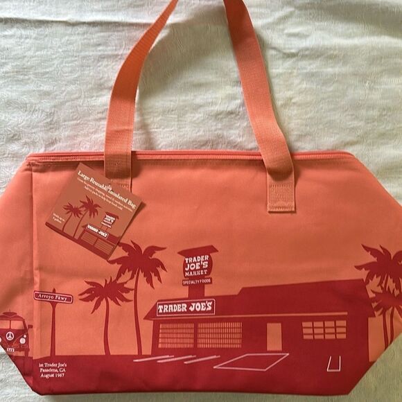 Trader Joe’s Insulated Grocery Bag Limited Edition 8 Gallon Peach Orange - Picture 2 of 11